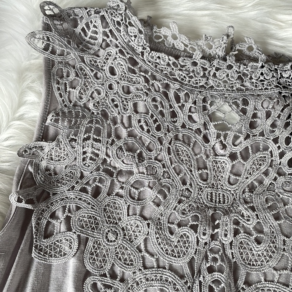 Rachel high neck lace bib tank NWT size M - Picture 2 of 8